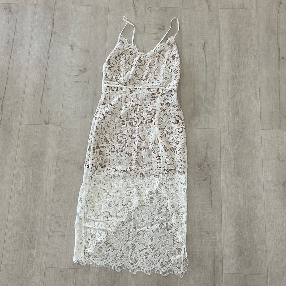 White lace dress